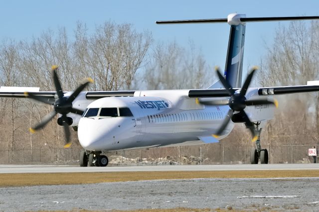 de Havilland Dash 8-400 (C-FUWE)