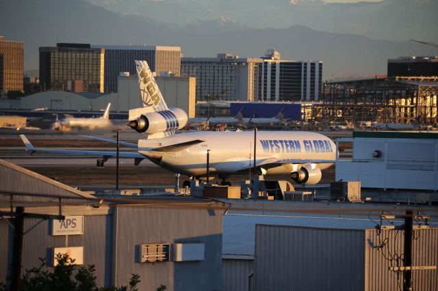 Boeing MD-11 (N542KD)