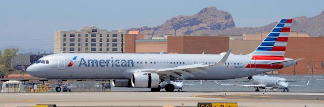 Airbus A321 (N411AN) - phoenix sky harbor international airport 23JUN20