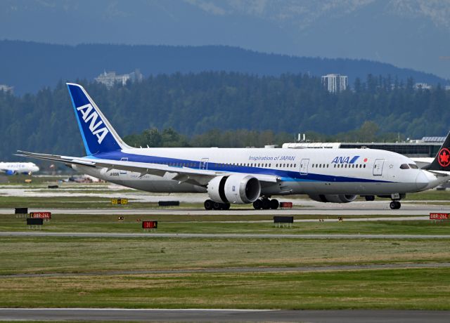 Boeing 787-9 Dreamliner (JA922A)