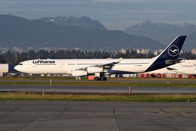 Airbus A340-300 (D-AIGM)
