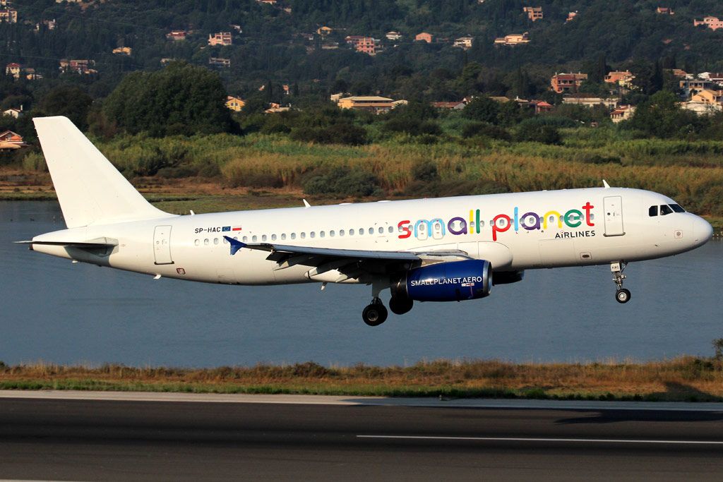 Airbus A320 (SP-HAC)