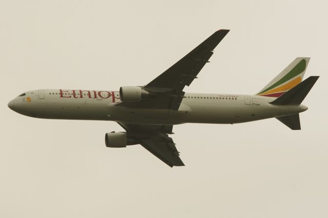 BOEING 767-300 (ET-AMG)