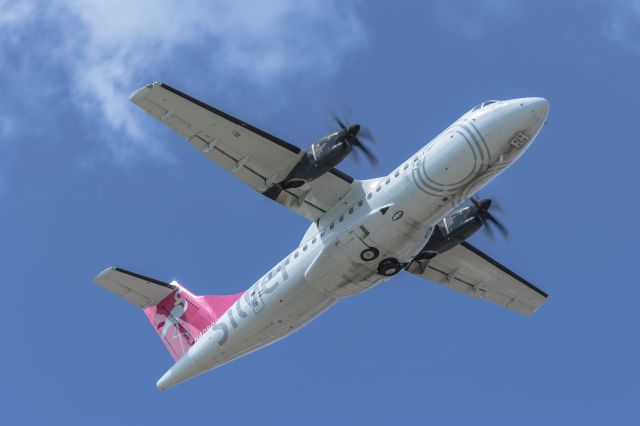 Aerospatiale ATR-42-300 (N409SV)