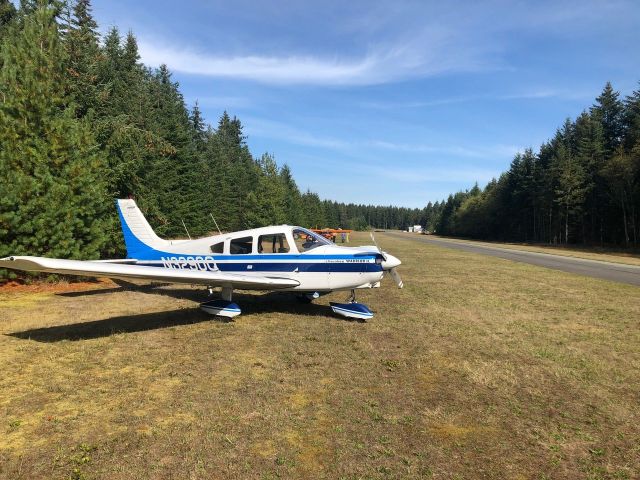 Piper Cherokee (N3290Q)