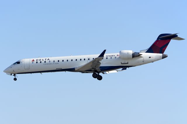 Canadair Regional Jet CRJ-700 (N760EV) - February 2013