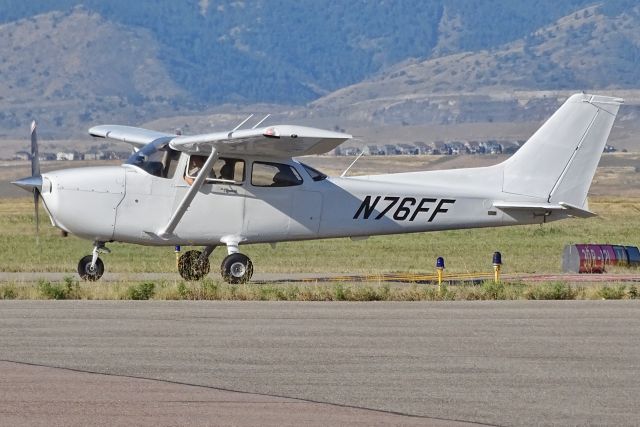 Cessna Skyhawk (N76FF)