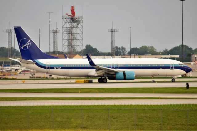 Boeing 737-800 (N276EA) - Thrust reversers deployed, rolling out on 23-L on 09-19-21