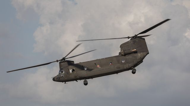 Boeing CH-47 Chinook (N88188)