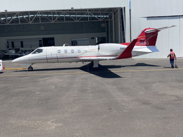 Learjet 31 (N128BG)