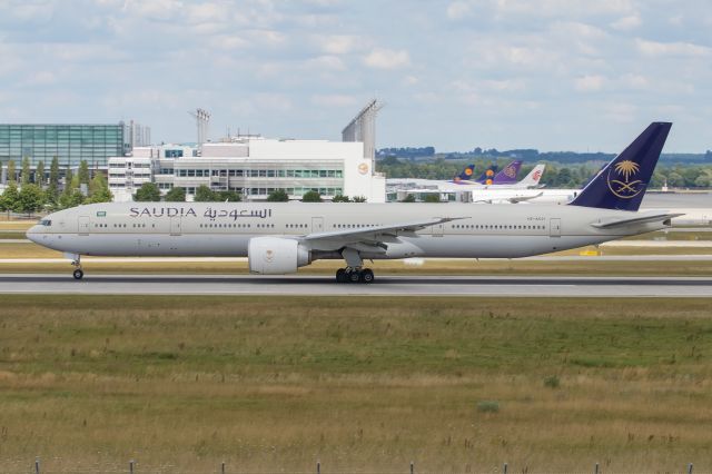 BOEING 777-300ER (HZ-AK21) - 16.07.2017