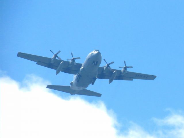 — — - C-130. Kentucky Air National Guard (KANG). Not sure of the model, maybe H. I think they are going to upgrade to the J in a year or two. 