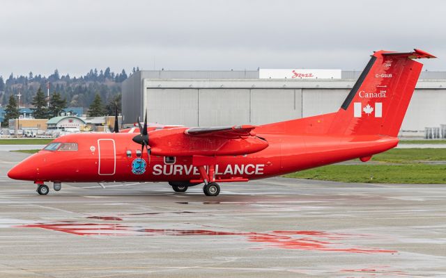 de Havilland Dash 8-100 (C-GSUR)