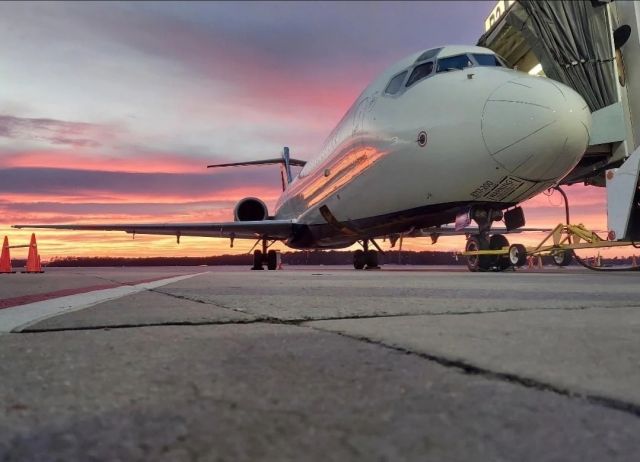 Boeing 717-200 (N953AT) - Ramp sunsets 