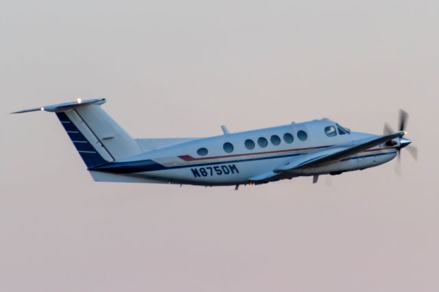 Beechcraft Super King Air 200 (N875DM)