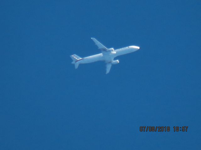 Airbus A321 (N545UW)