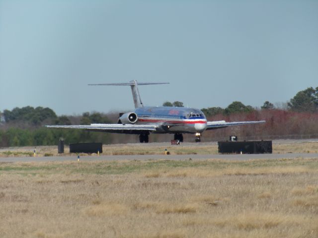 McDonnell Douglas MD-82 (N9622A)