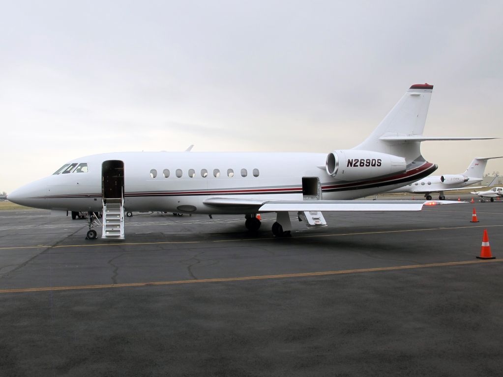 Dassault Falcon 2000 (N269QS)