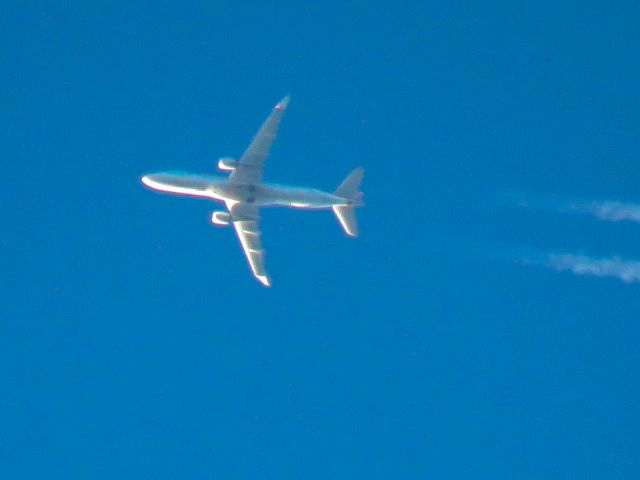 Embraer 175 (N427YX)