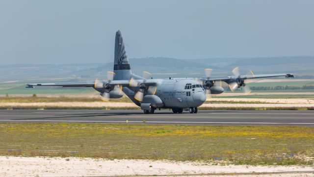 Lockheed C-130 Hercules (G781)