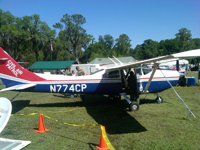 Cessna Skylane (N774CP)