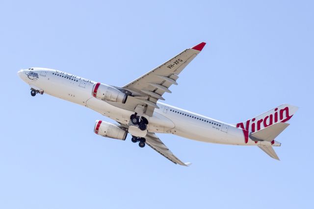 Airbus A330-200 (VH-XFG) - Airbus A330-243 Virgin Australia YPPH 03/11/17.