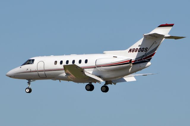 Hawker 800 (N880QS) - June 2012