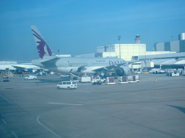 Boeing 777-200 (A7-BBD)