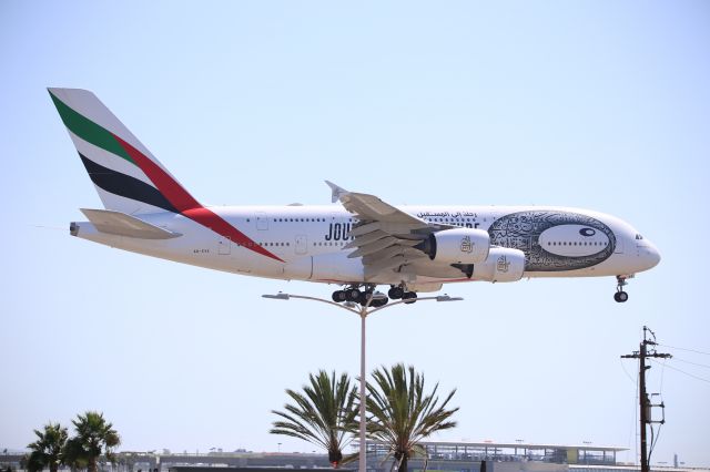 Airbus A380-800 (A6-EVK)