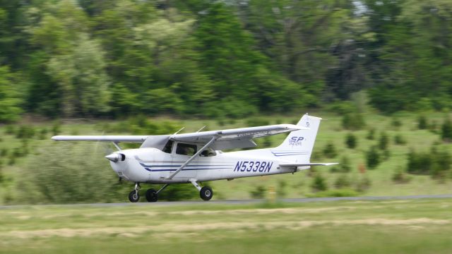 Cessna Skyhawk (N5338N)