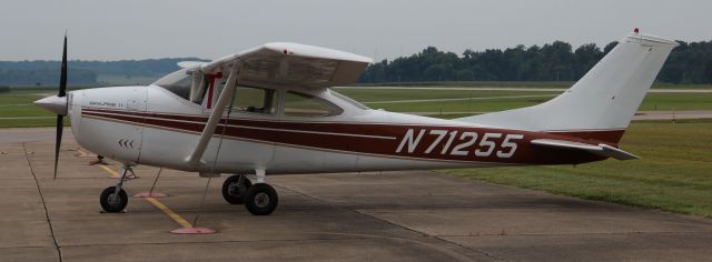 Cessna Skylane (N71255) - Summer of 2013...