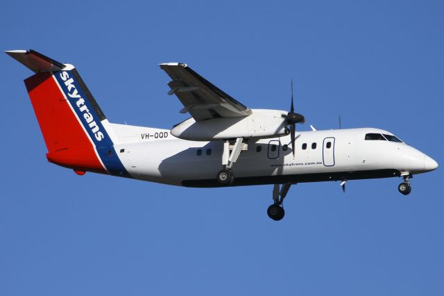 de Havilland Dash 8-100 (VH-QQD)