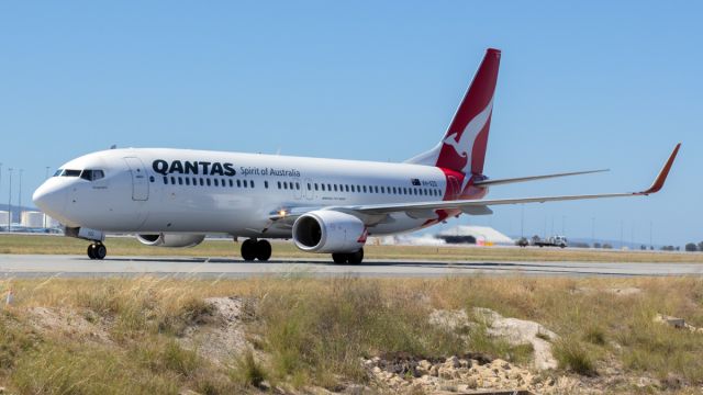 Boeing 737-800 (VH-XZG) - Boeing 737-8 sn 39371-4477. Qantas VH-XZG name Bungendore. YPPH 03 November 2017