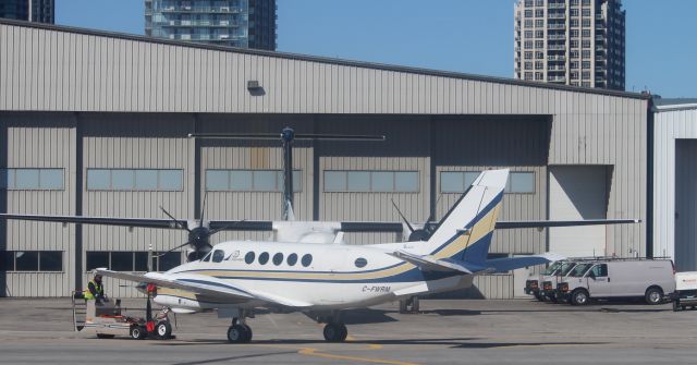 Beechcraft King Air 100 (C-FWRM)