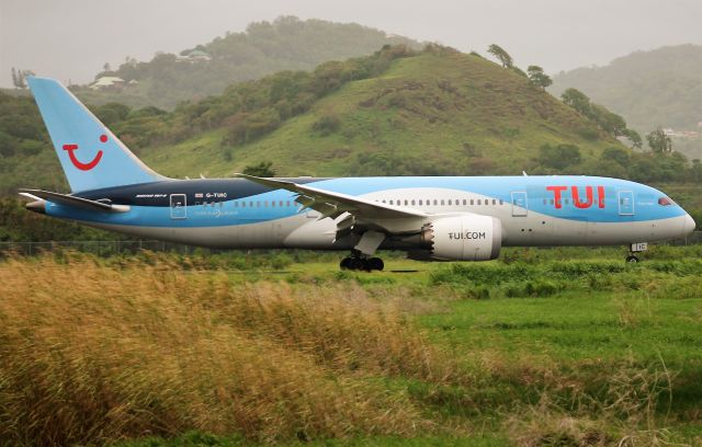 Boeing 787-8 (G-TUIC)