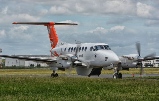 Beechcraft Super King Air 350 (AIE550) - Visiting CYHU, 31-05-2021