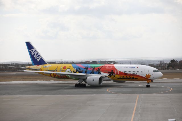 Boeing 777-200 (JA741A) - March 9th 2019:HND-HKD.