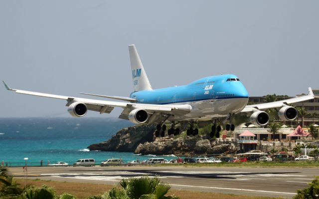 Boeing 747-400 (PH-BFY)