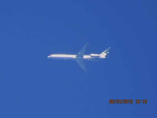 McDonnell Douglas MD-82 (N494AA)