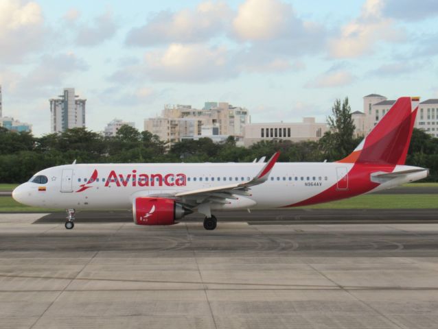 Airbus A320neo (N964AV)