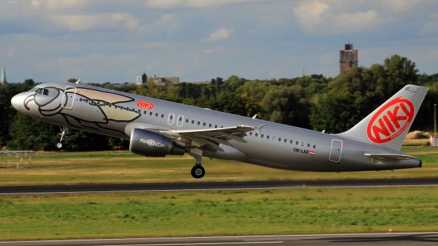 Airbus A320 (OE-LEF)