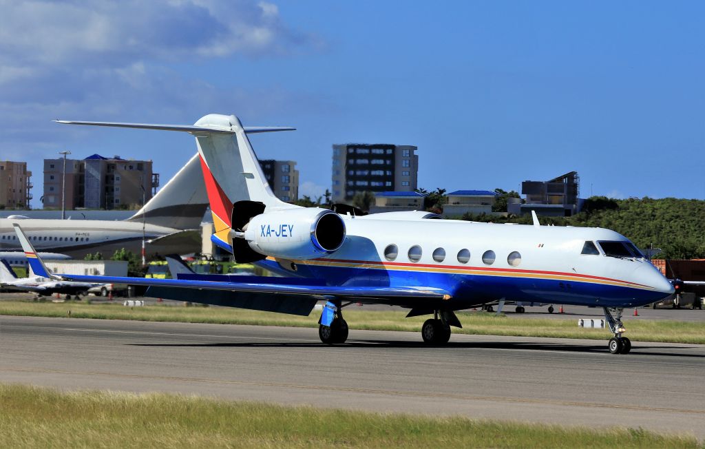 Gulfstream Aerospace Gulfstream IV (XA-JEY)