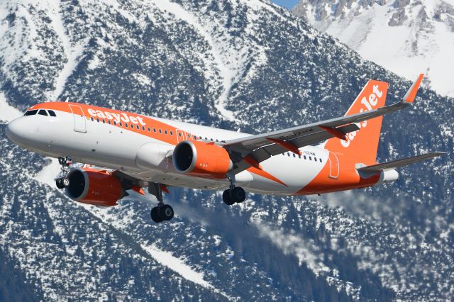 Airbus A320neo (G-UZHW)