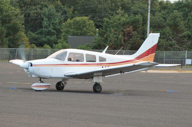 Piper Cherokee (N6312C) - Engine start,