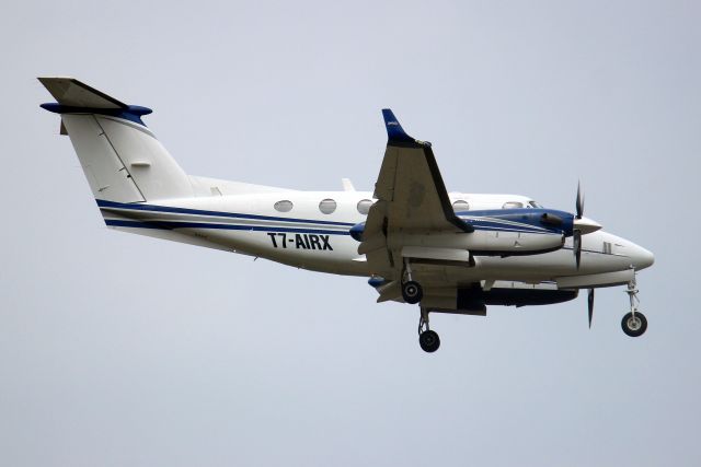 Beechcraft Super King Air 200 (T7-AIRX) - On short finals for rwy 06 on 23-Jun-22 arriving from EFMA.