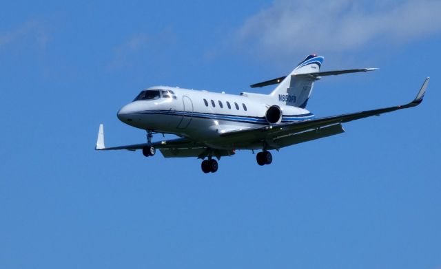 Hawker 800 (N850FB) - On final is this 2004 Raytheon Hawker 800XP in the Autumn of 2019.