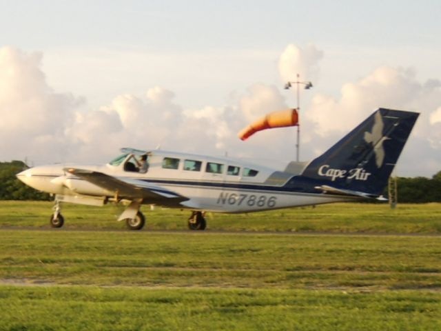 Cessna 402 (N67886)