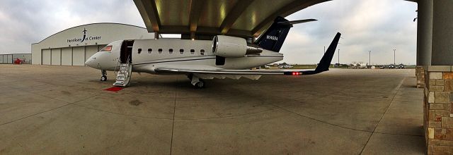 Canadair Challenger (N146BA) - HenriksenJetCenter