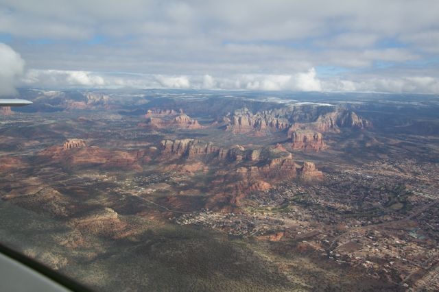 Beechcraft Bonanza (33) (N2LH)