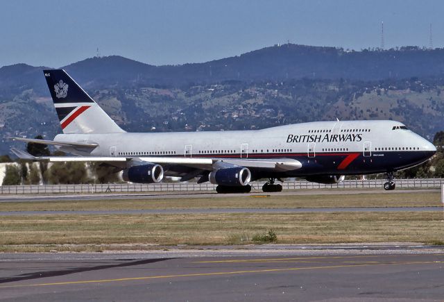 Boeing 747-400 (G-BNLC) - BRITISH AIRWAYS - BOEING 747-436 - REG : G-BNLC (CN 23910/734) - ADELAIDE INTERNTIONAL AIRPORT SA. AUSTRALIA - YPAD (28/10/1990)